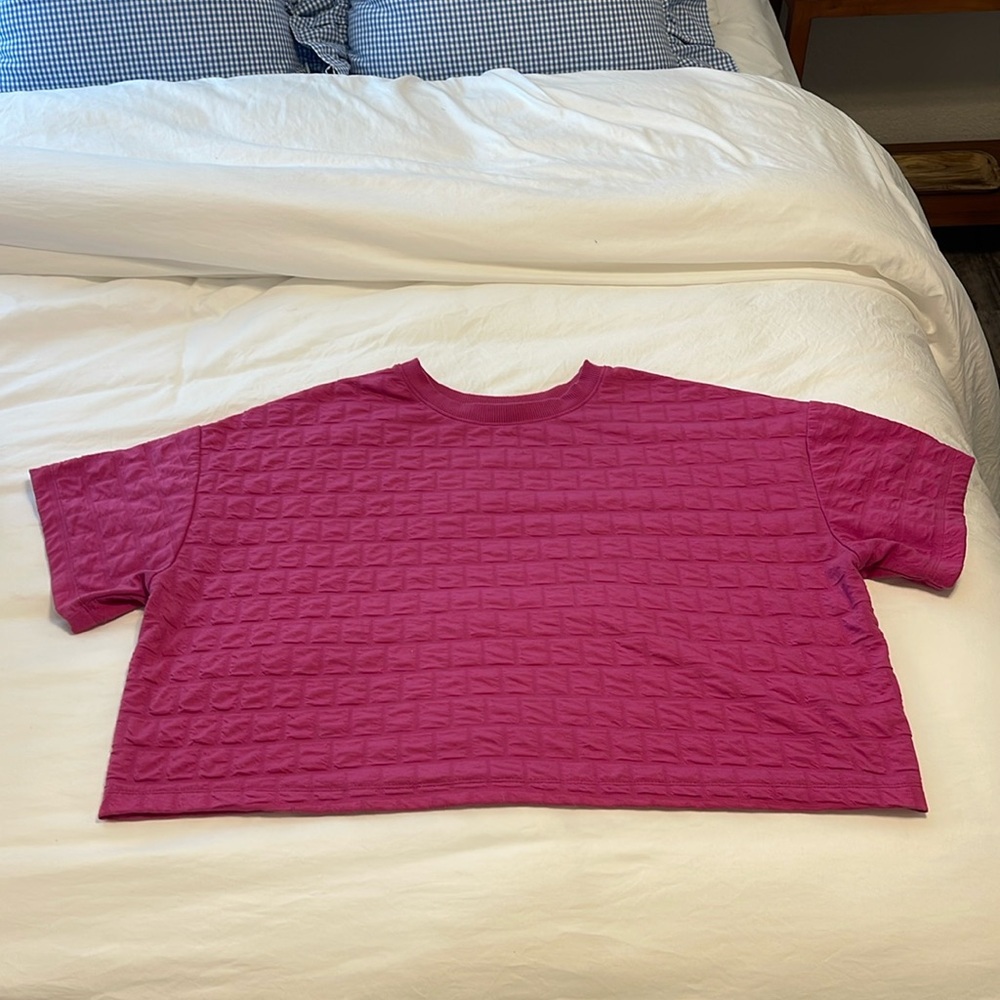 A new day textured hot pink cropped top